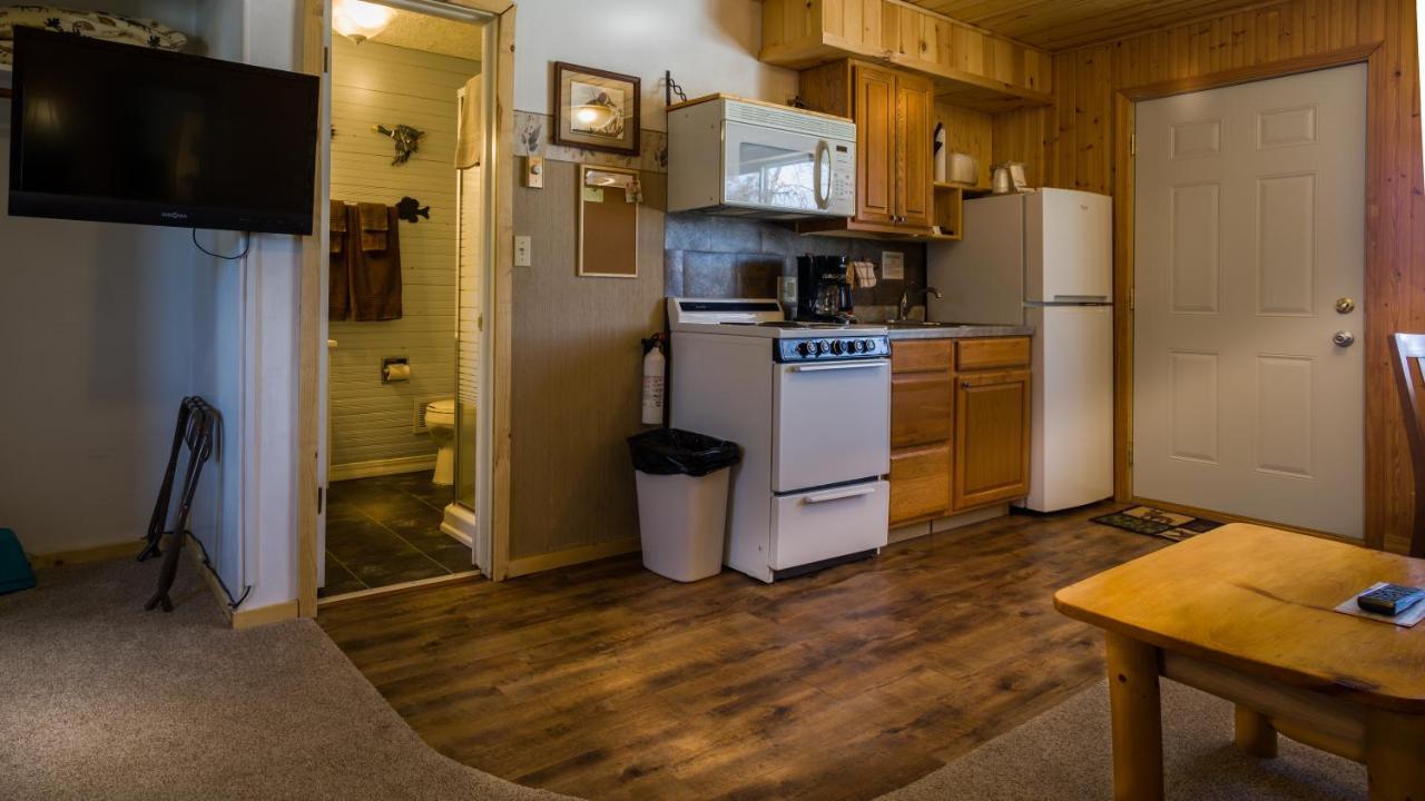 Curriers Lakeview Lodge Rice Lake Chambre photo